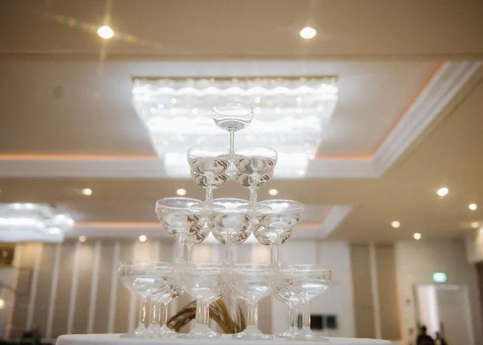Hotel Avana & Convention Centre 5*