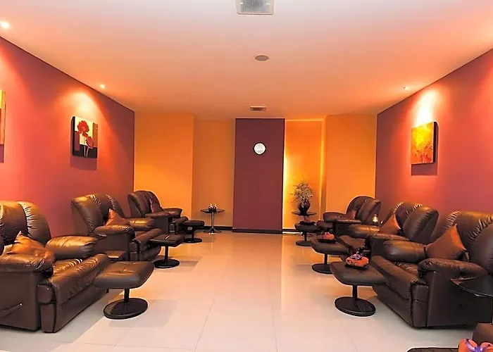 Hotel Avana & Convention Centre