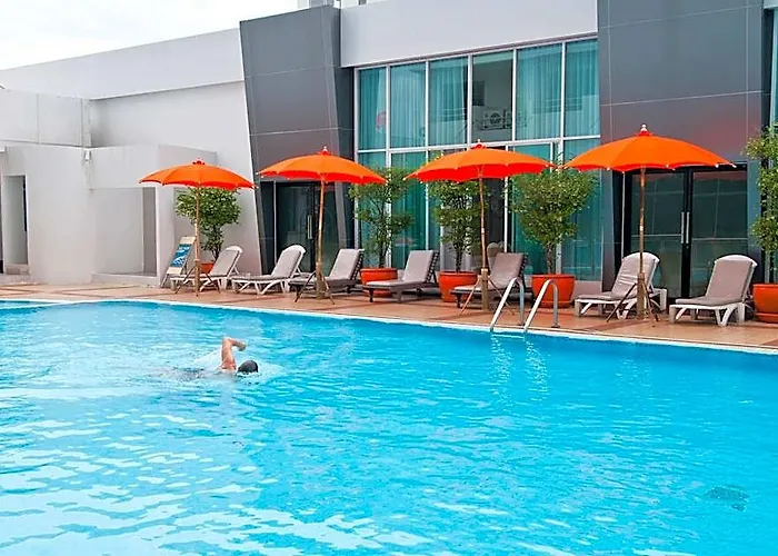 Avana & Convention Centre Hotel