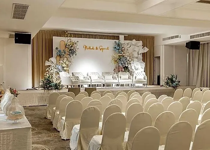 Avana & Convention Centre 5* Bangkok