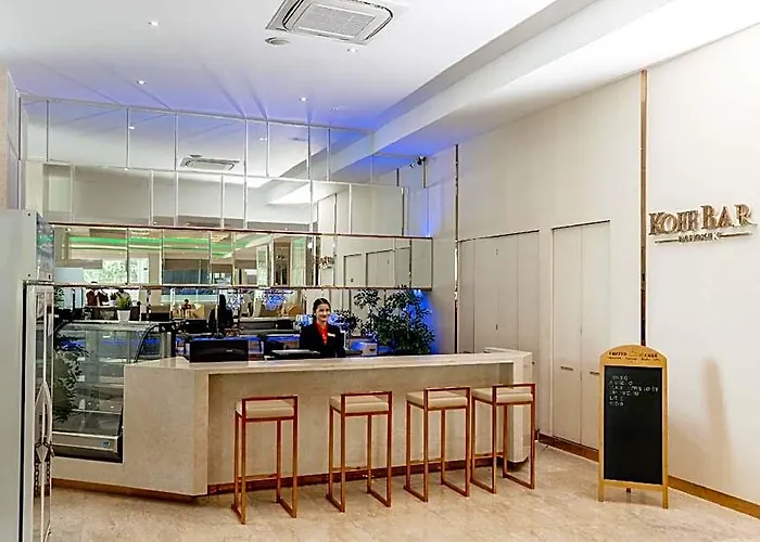 Hotel Avana & Convention Centre Bangkok